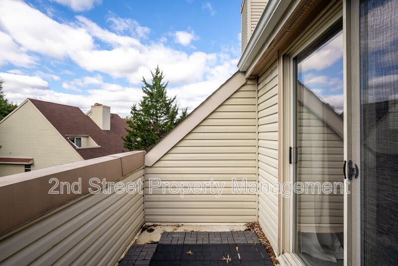Cherry Hill Condo: 377 Tavistock - 1