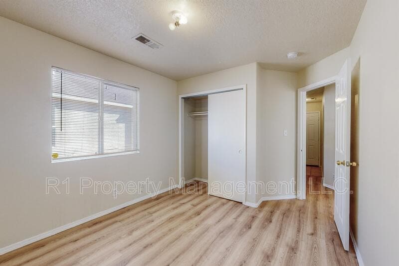 Rio Rancho House: 3473 Martin Meadows Drive Northeast