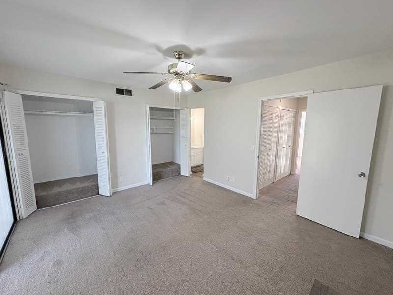 Columbia Townhome: 240 Jamil Rd