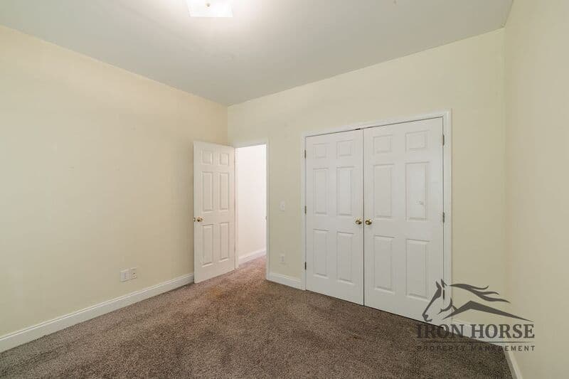 Athens House: 411 Timber Creek Dr