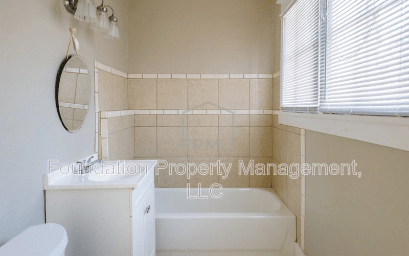 Memphis Condo: 895 North Avalon Street