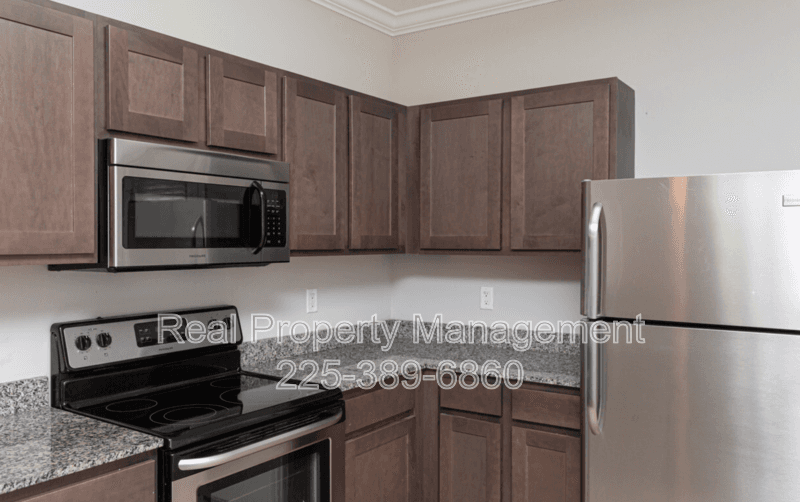 Denham Springs Apartment: 30914 LA Hwy 16