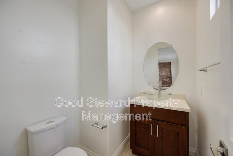 Placentia House: 1760 Taylor Ln