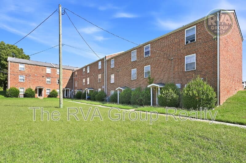 Richmond Condo: 3517 Briel Street