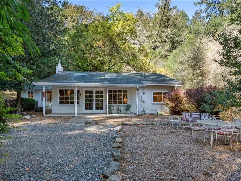 Healdsburg House: 1311 West Dry Creek Road