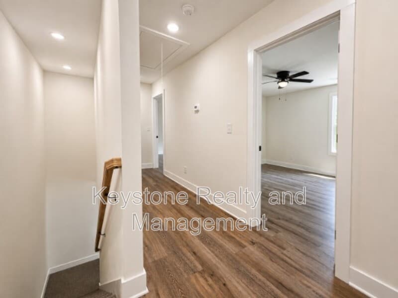 Clarksville House: 921 Ford Street, Bedroom A