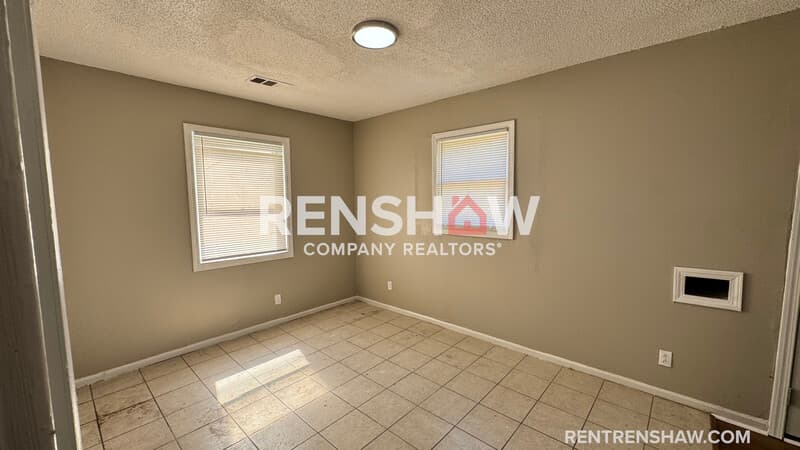 Memphis House: 2434 Vollintine