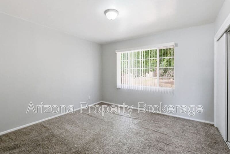 Phoenix House: 4640 E. Oak St.