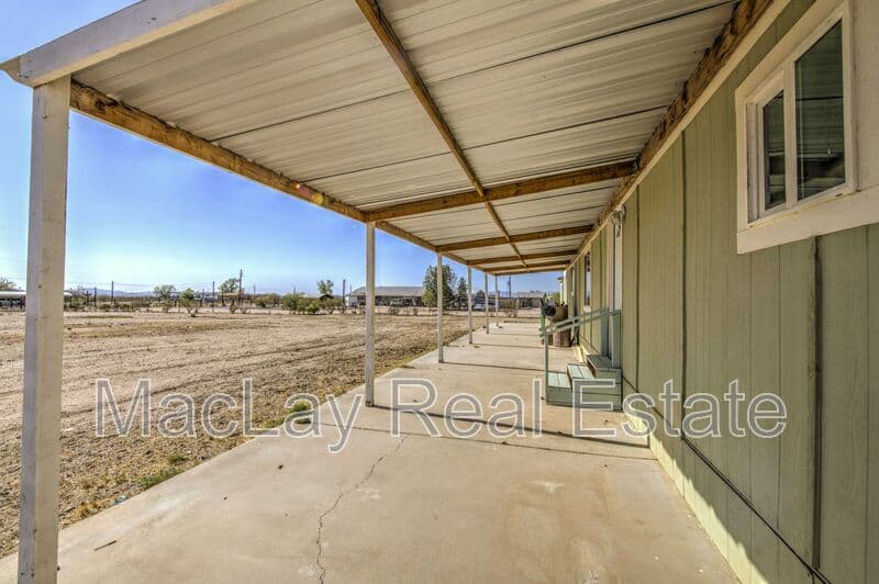 Florence House: 20968 E Florence Kelvin Hwy