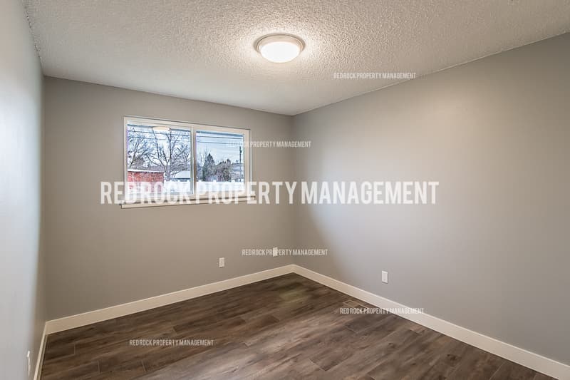 Spokane Valley House: 15313 East Broadway Avenue