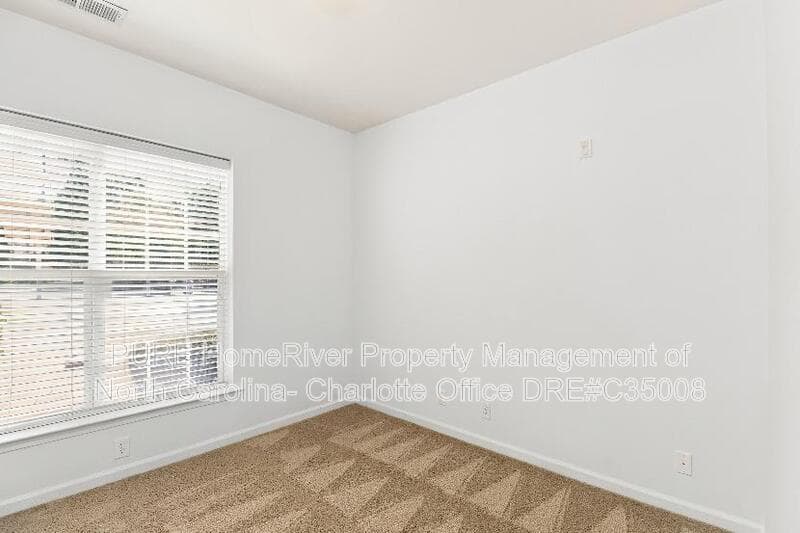 Charlotte House: 14622 Via Sorrento Drive