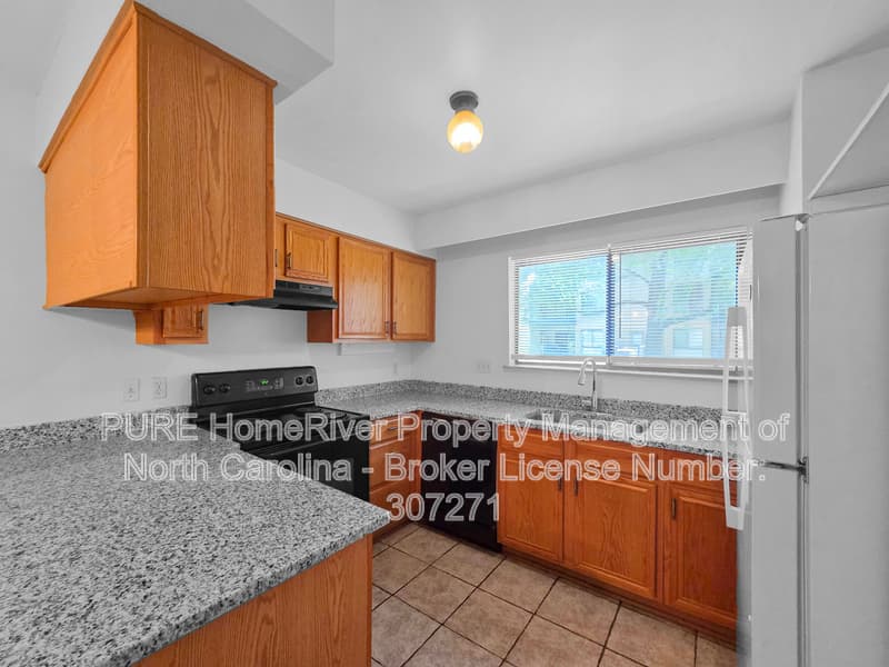 Charlotte Condo: 4801 Spring Lake Dr