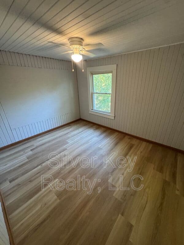 Athens Condo: 107 Forrest Avenue