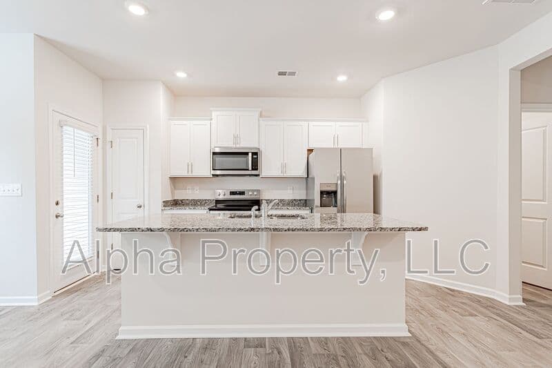Greer Townhome: 316 Sea Isle Pl