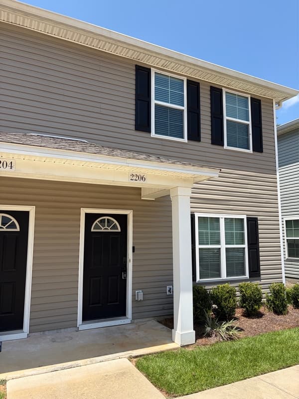 Tallahassee Townhome: 2206 Cedarbrook Court - 1