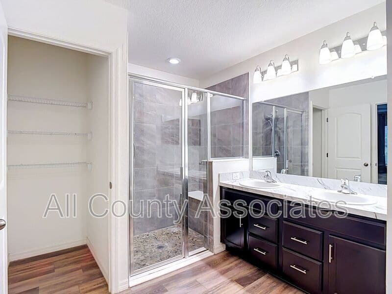 Hudson House: 12542 Achasta Blvd