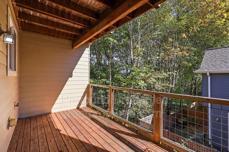 Beaverton Condo: 9542 SW 153rd Avenue