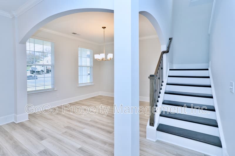 Greenville House: 114 Horace Court Drive