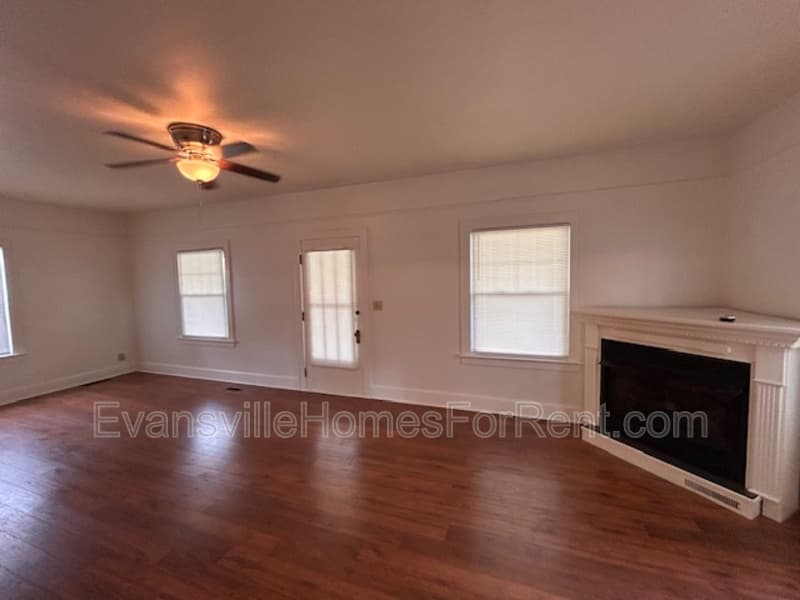 Evansville House: 4500 Middle Mount Vernon Road
