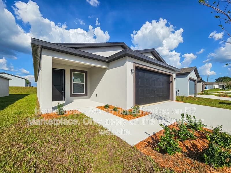 Brooksville House: 29657 Fedora Cir
