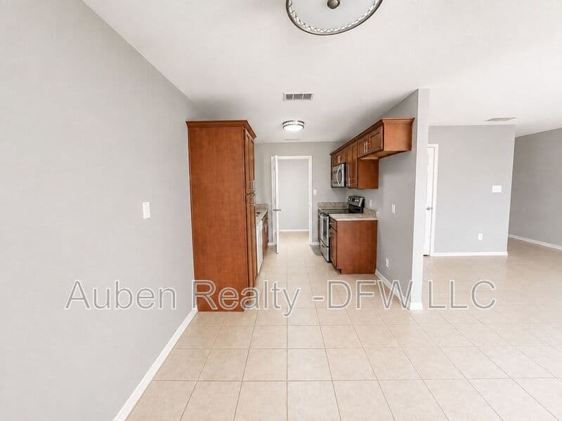 Princeton House: 1109 Parkway Trail