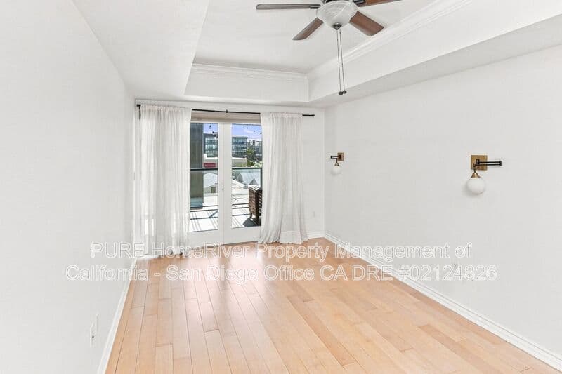 San Diego House: 875 G St