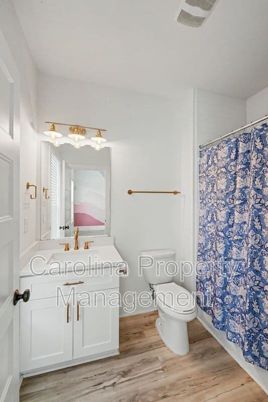 Charlotte House: 1521 Walton Rd