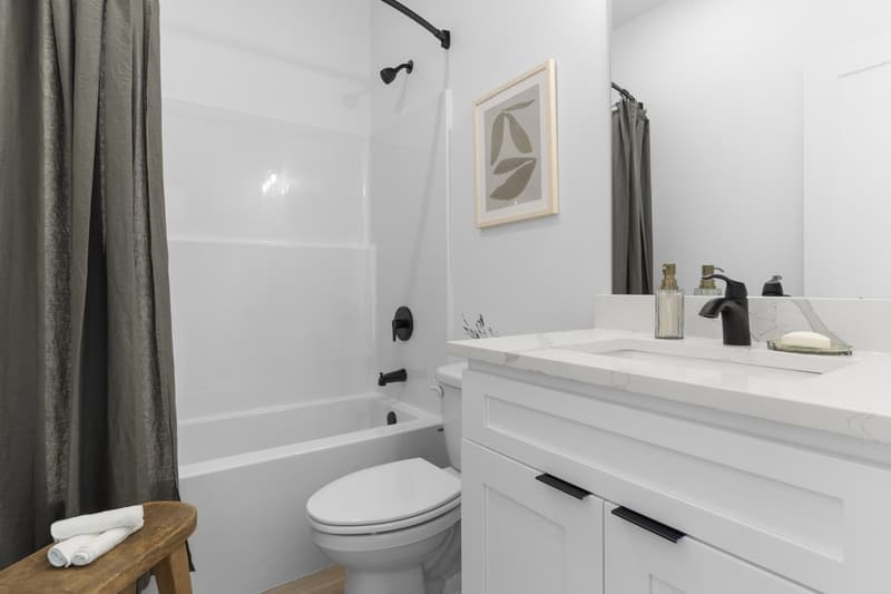 Lakewood Condo: Birds Mill 7533 Grange Street West