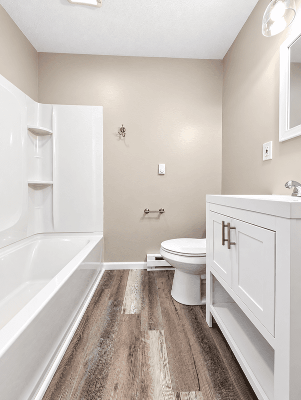 Montville Condo: 315 Rte 163 Apt 15