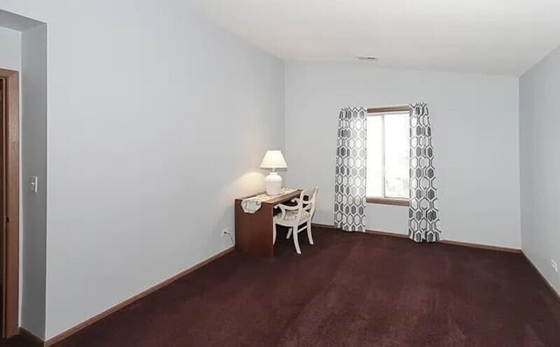 Schaumburg House: 1732 Chesapeake Ln