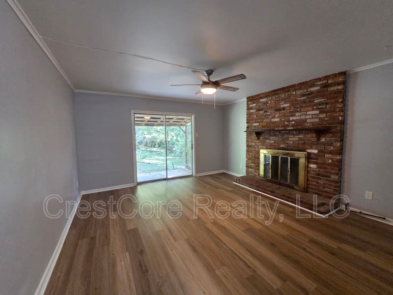 Memphis House: 2993 Laurencekirk Rd