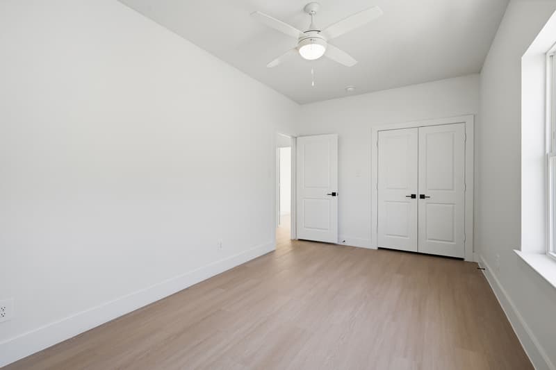 Fort Worth House: 2337 Benbrook Boulevard