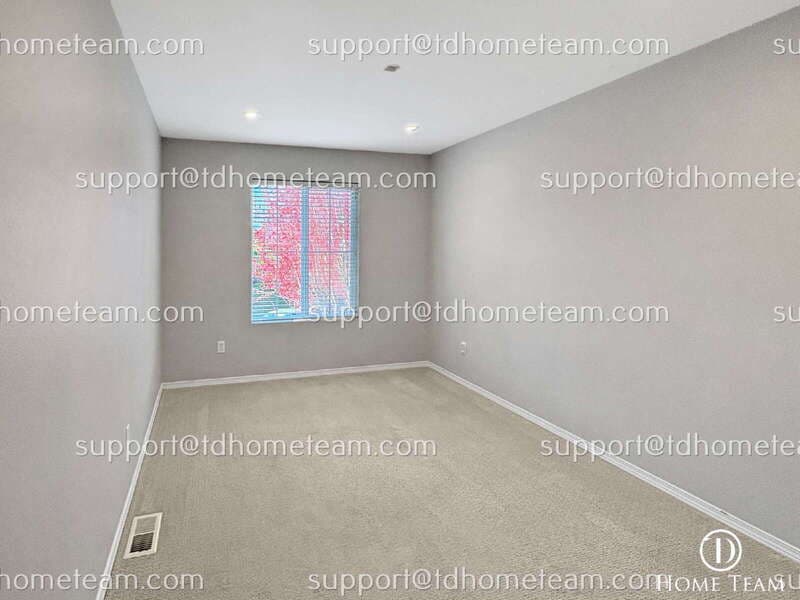 Kent House: 23806 118th Pl SE