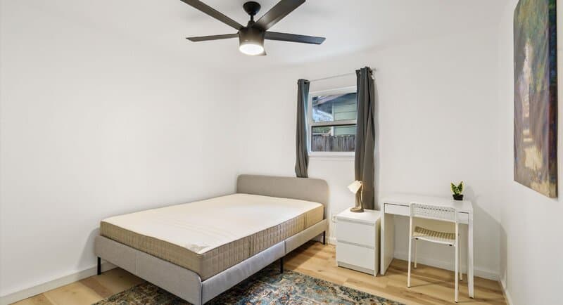 Austin Condo: 1118 Ebert Avenue