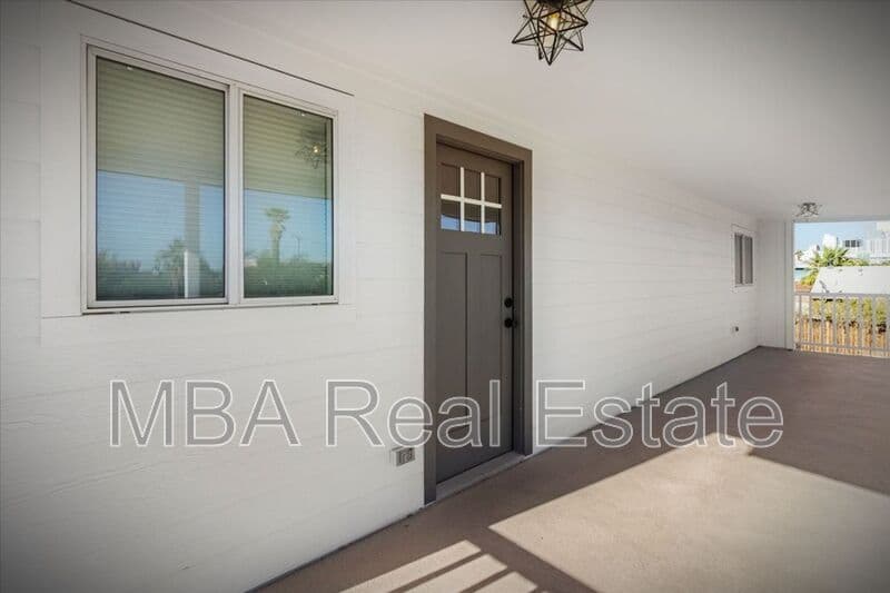 Phoenix Condo: 1338 W Monroe St