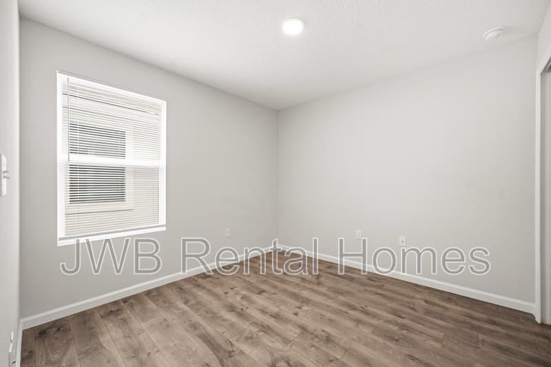 Jacksonville House: 9089 India Ave