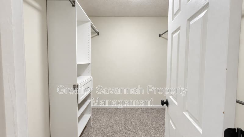 Pooler House: 12 Ashwood Court