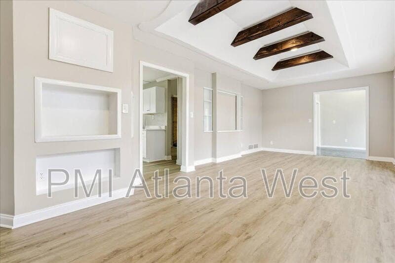 Decatur House: 4203 Hapsburg Ct