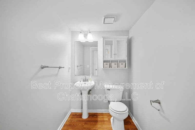 Ooltewah House: 5637 Tucker Rd