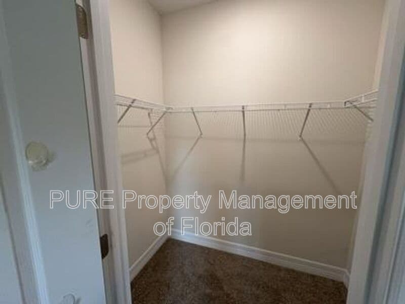 Ocala House: 13831 Sw 33rd Terr