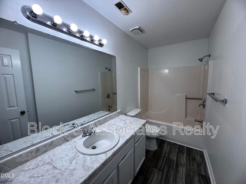 Raleigh House: 4110 Kaplan Drive