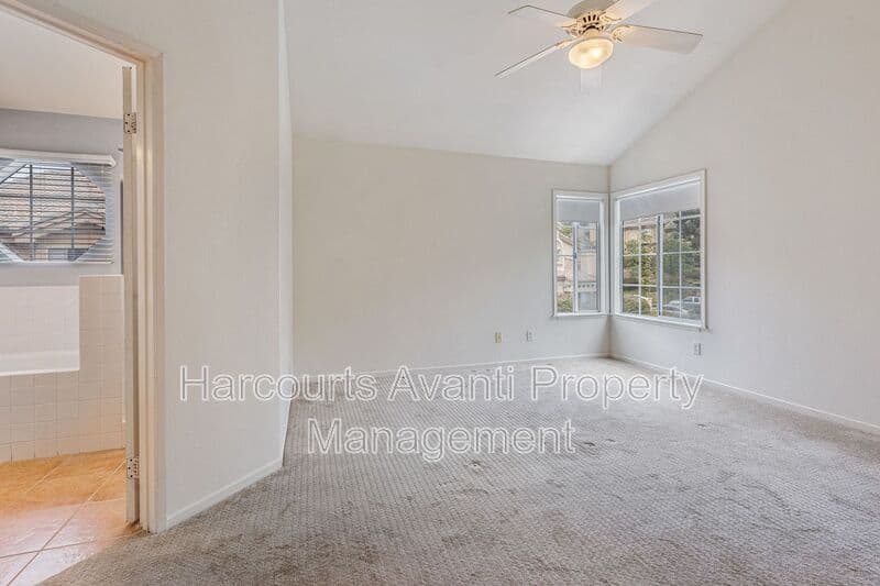San Diego Condo: 12507 El Camino Real