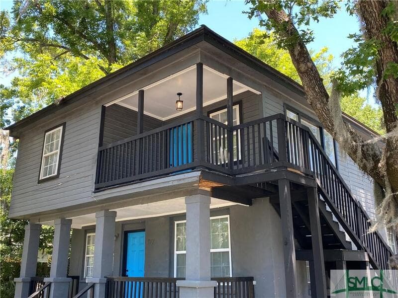 Savannah Condo: 1000 West 53rd Street - Lower Unit