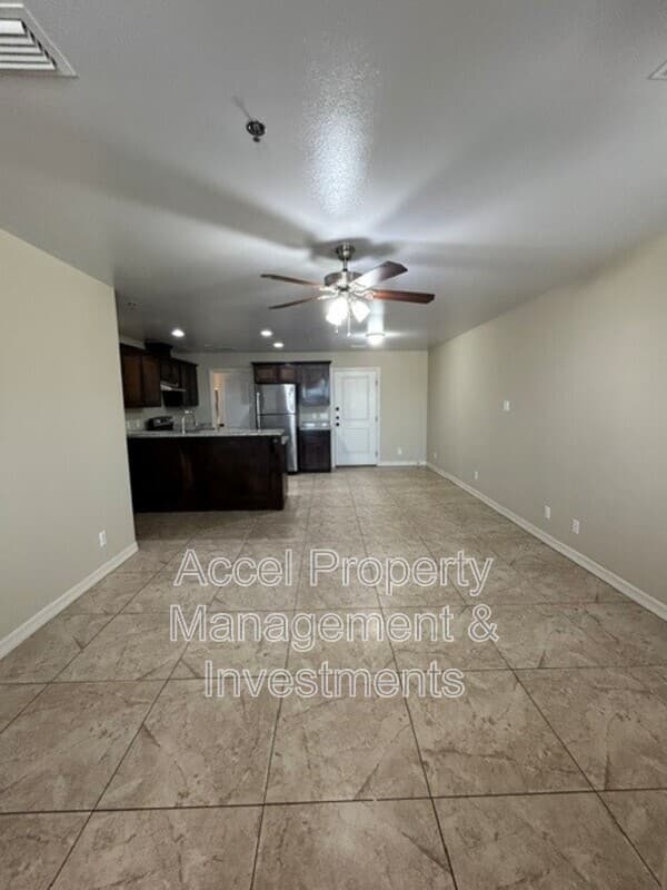 Alton Condo: 2603 E. Eisenhower