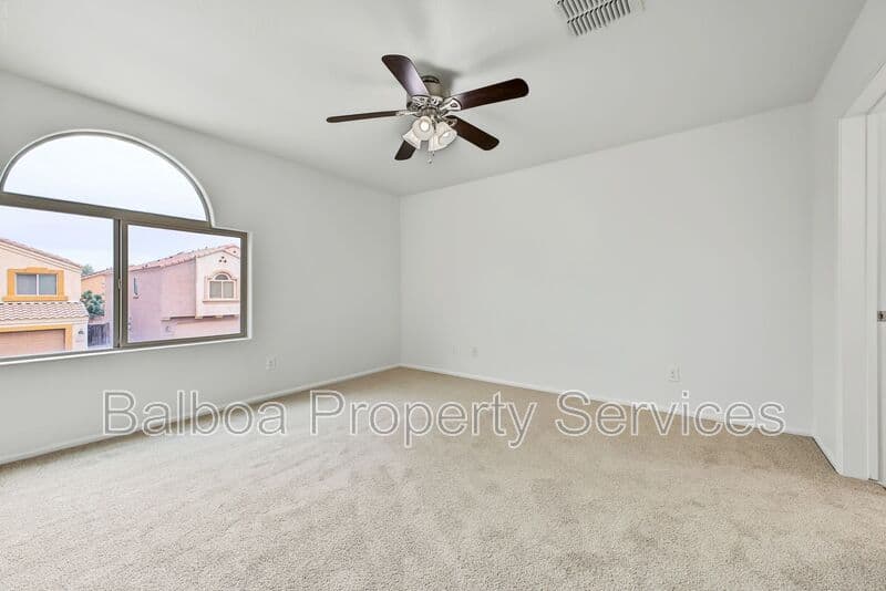 Florence House: 6135 E Paradise Ln