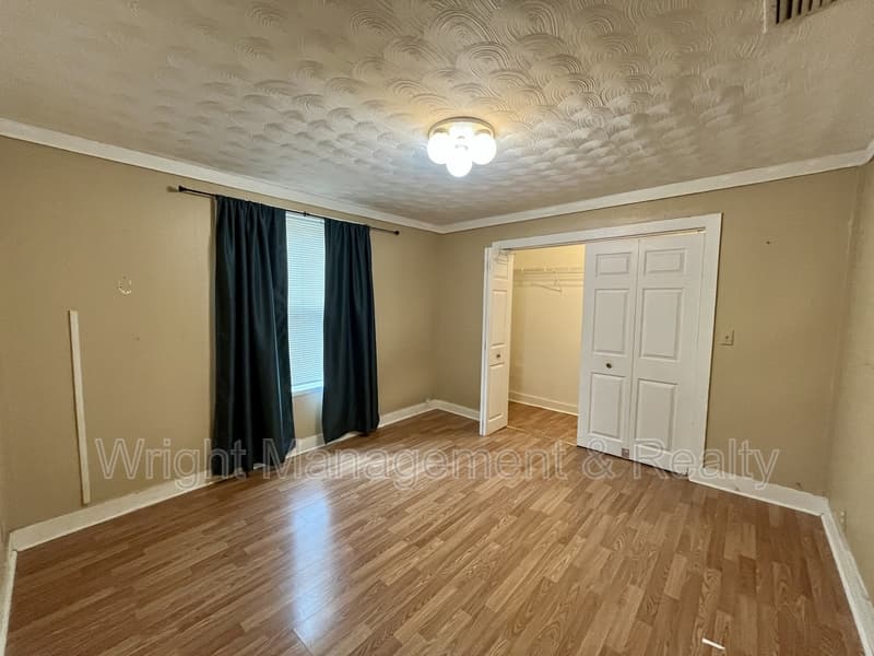 Tampa House: 2913 West Tampa Bay Boulevard