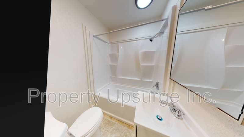 Redding Condo: 1042 West Court Alley