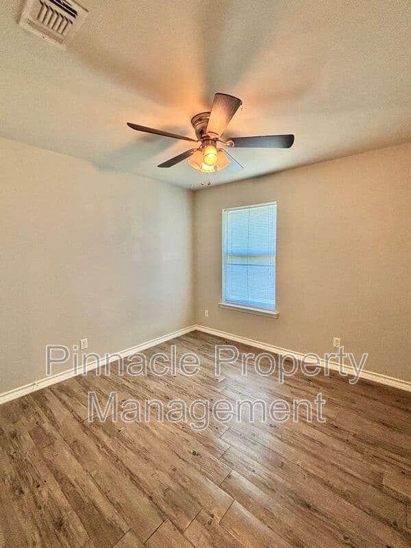 San Angelo House: 2205 S Johnson St