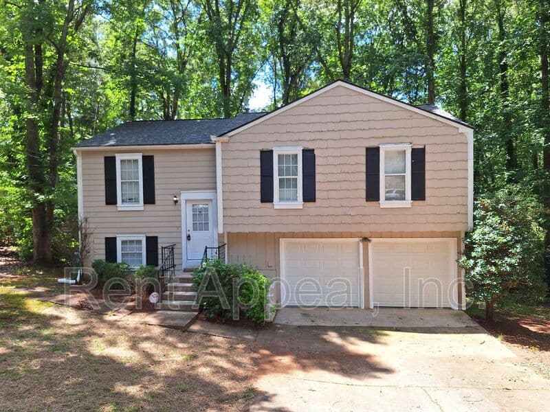 Decatur House: 3839 Valpariso Cir