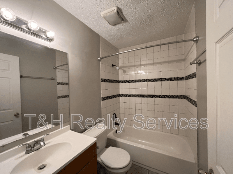 Indianapolis House: 4532 Dabny Circle